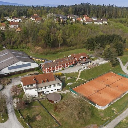 Hotel & Tennis Riederhof Mantscha Extérieur photo